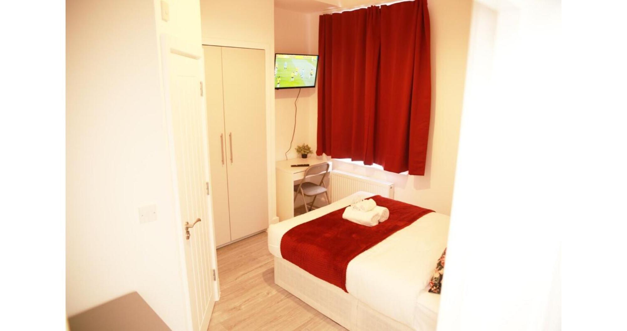 Cricklewood Deluxe Ensuite Room London Rum bild