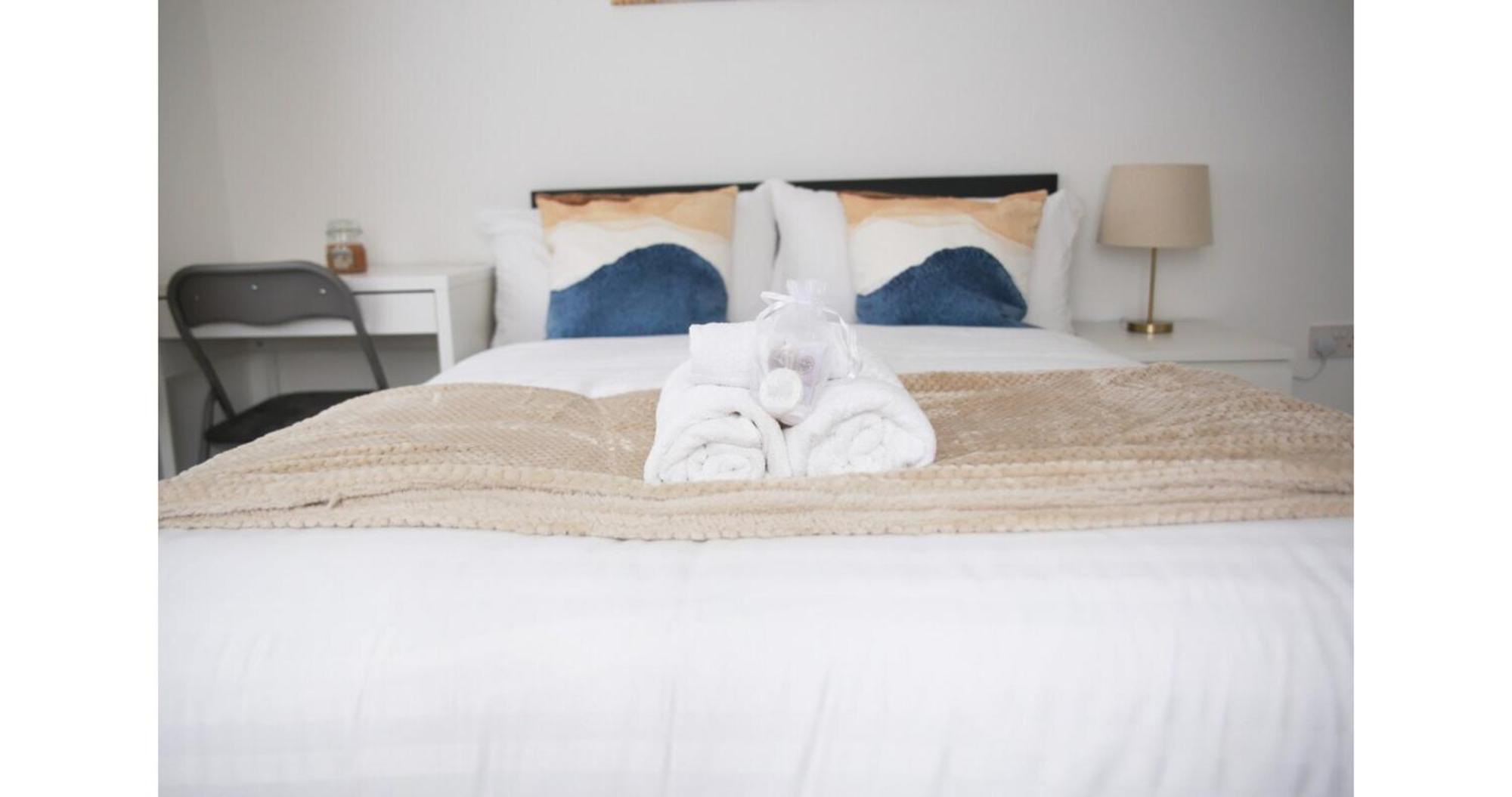 Cricklewood Deluxe Ensuite Room London Rum bild